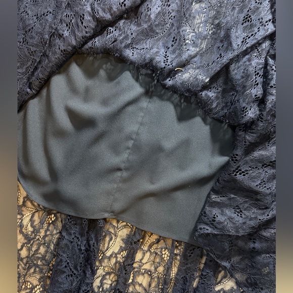 NWT BCBGMAXAZRIA Beatryce Navy Floral Lace Dress - Size 10 - Picture 6 of 9